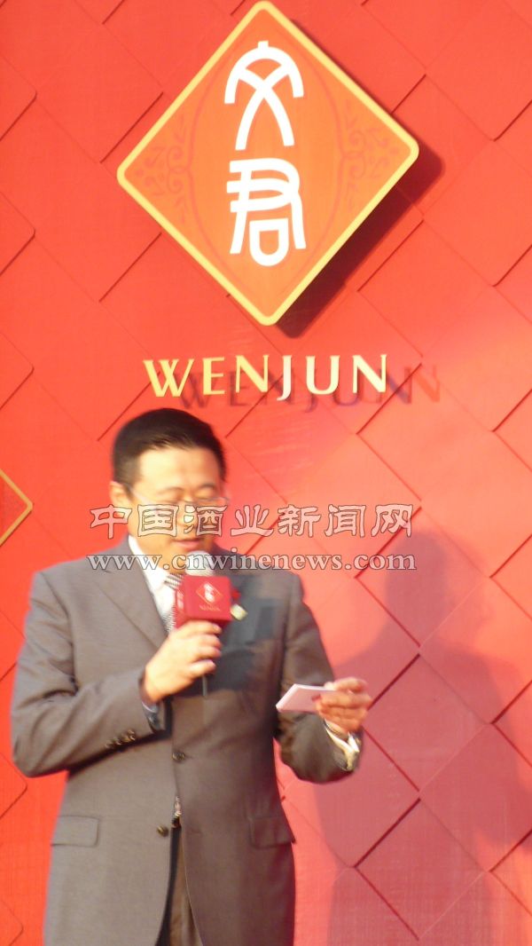 点击放大