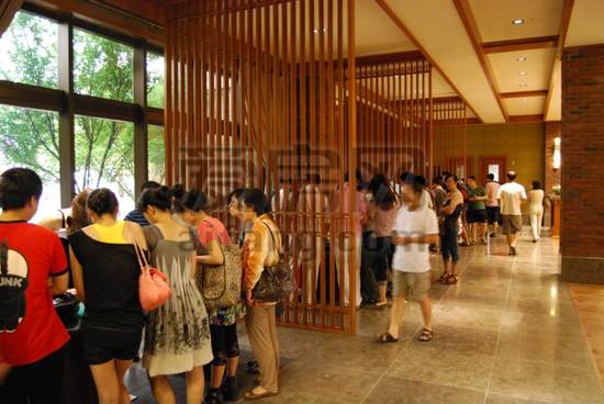 夏日激情摩登韵味 万科清林径大型泳装啤酒节