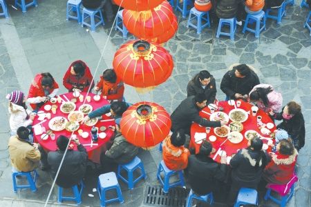 酒后吃点甜食 预防急性酒精中毒(图)