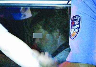 伤人外籍男子被警方控制