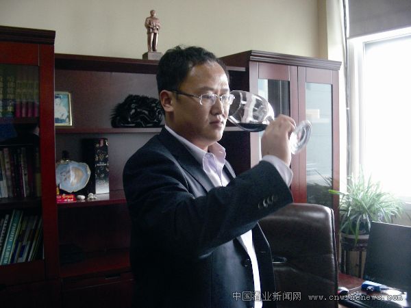 点击放大
