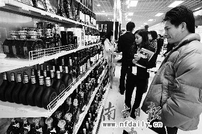 中低档进口酒冲击国内葡萄酒市场(图)