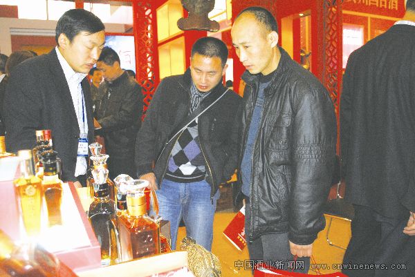 点击放大