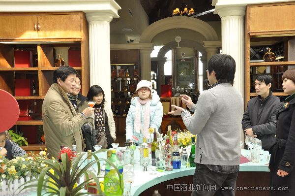 点击放大