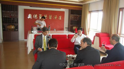 点击放大