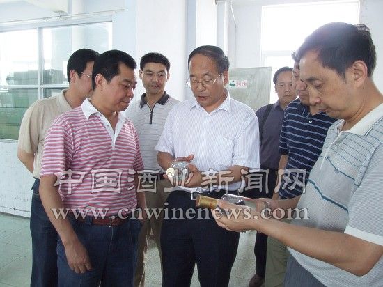 点击放大
