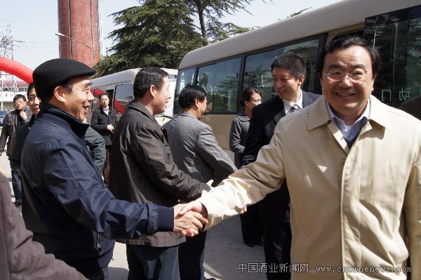 点击放大