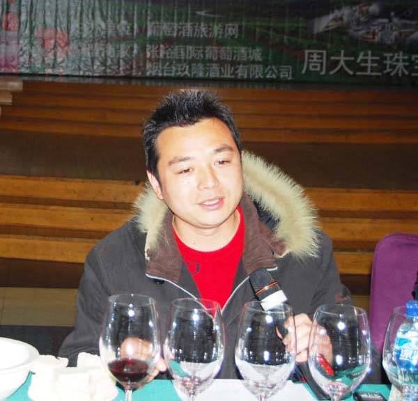 孙春辉在讲评