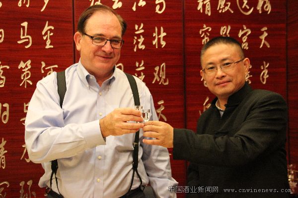 点击放大