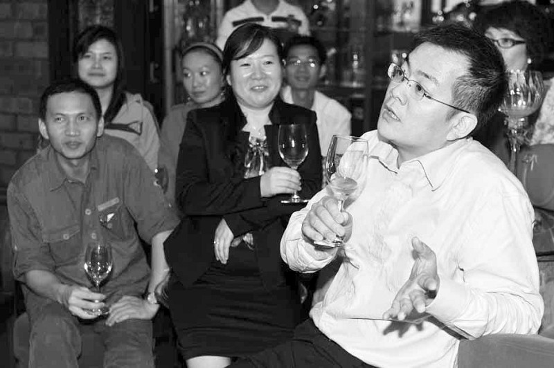 味蕾带大家去法国葡萄酒品鉴沙龙昨晚成功举办