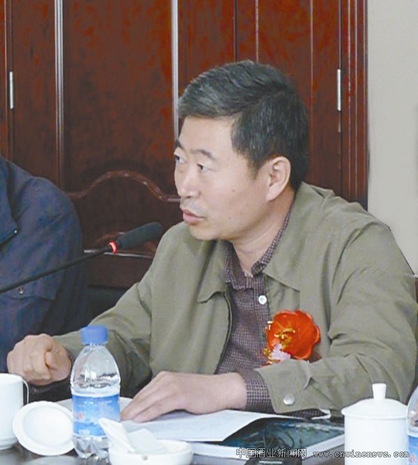 点击放大