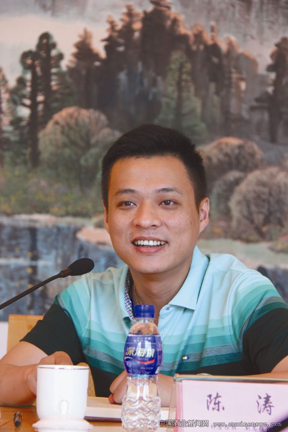 点击放大
