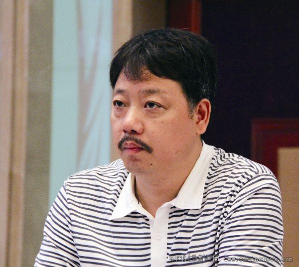 点击放大